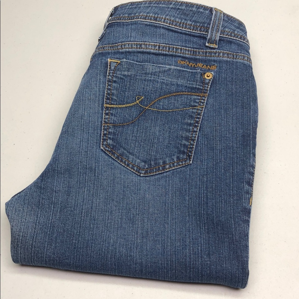 PREMIUM DKNY STRAIGHT LEG JEANS 12/31x30 ⭐️